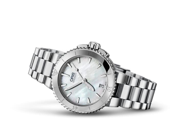 Image of Aquis Date